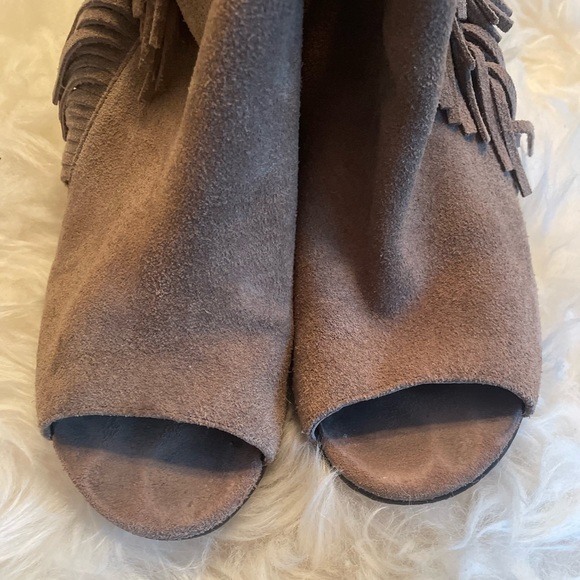 Used, super comfy suede wedge booties. Size 8.5. Vince Camuto Tecca. - Picture 7 of 9